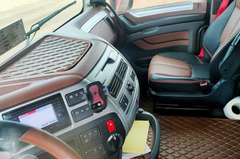 OmecoHub - Immagine DAF XF530FT